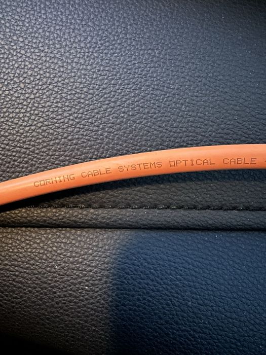 Кабель оптоволоконный