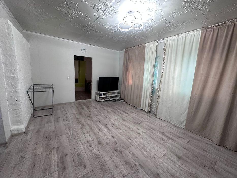4 бөлмелі үй сатылады.