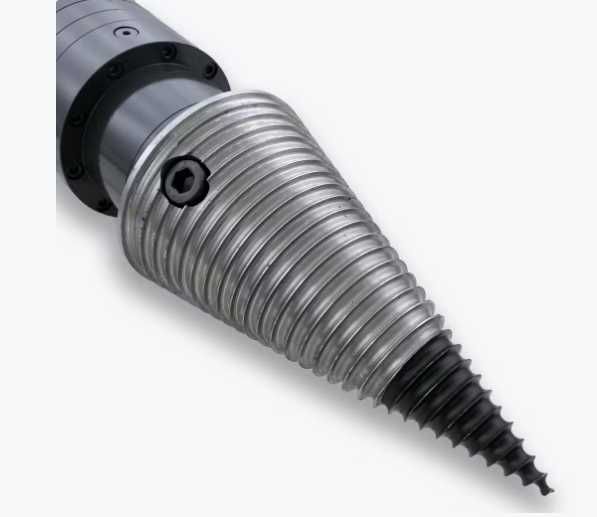 Con despicator de lemne hidraulic