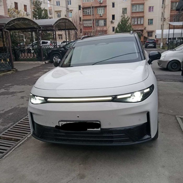 Leapmotor C16,  Hybrid, 2 позиция, 2025 год