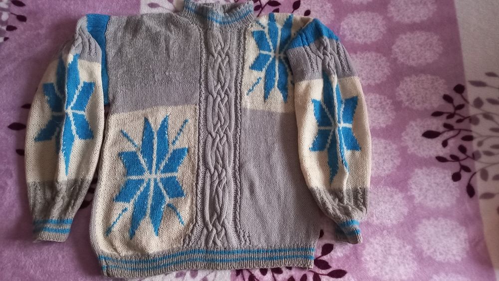 Продам  кофту шерсть,длинный рукав