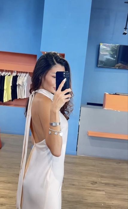 Шикарное вечернее платье