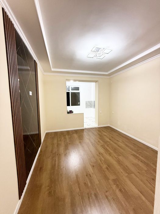 Своя!!! Яшнабад улица Иззат Новостройке продаю квартиру 2/5/8  52м2