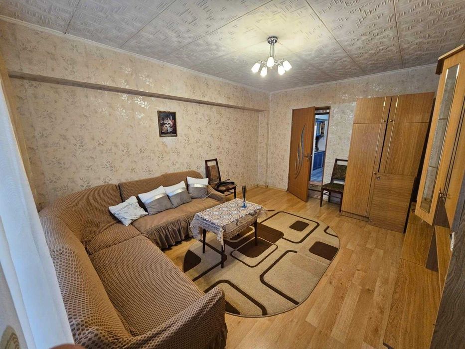 Apartament 3 camere, decomandat