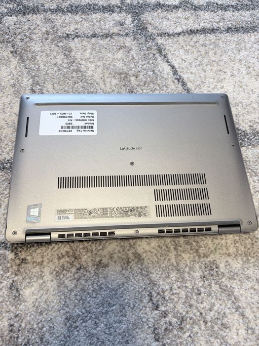 Laptop Dell Latitude 5320, 512GB ssd, 16GB ram, Intel Core i5 gen 11, Fără încărcător