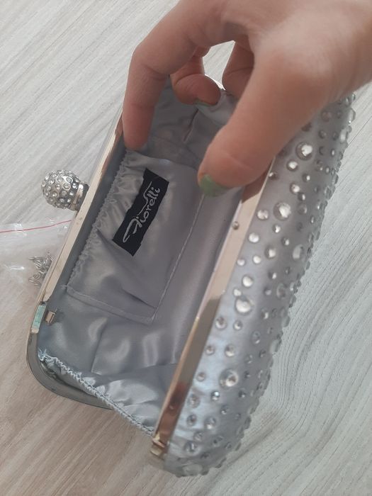 Малка чантчка за сватба или бал