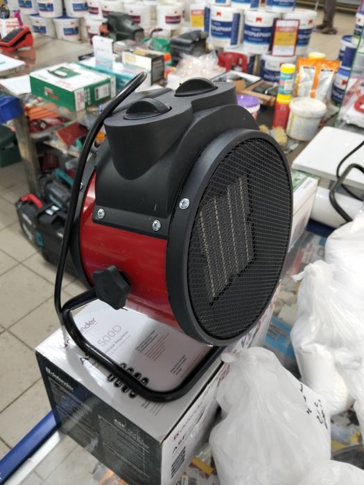 Тепловентилятор  2000 ватт обогреватель.
адрес Курмангазы 109. ма