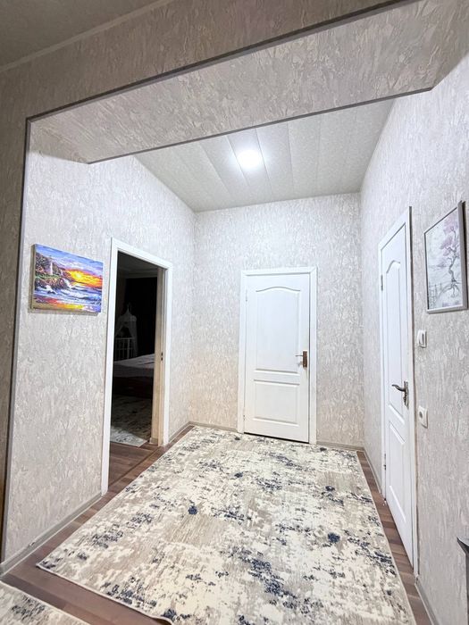 Срочно продаётся квартира Юнусабад Шахристан 3/4/4 спец план