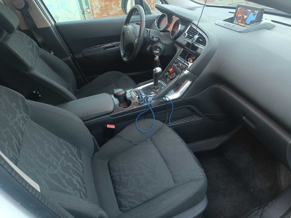 PEUGEOT 3008 2013 1.6HDI Automat Euro5