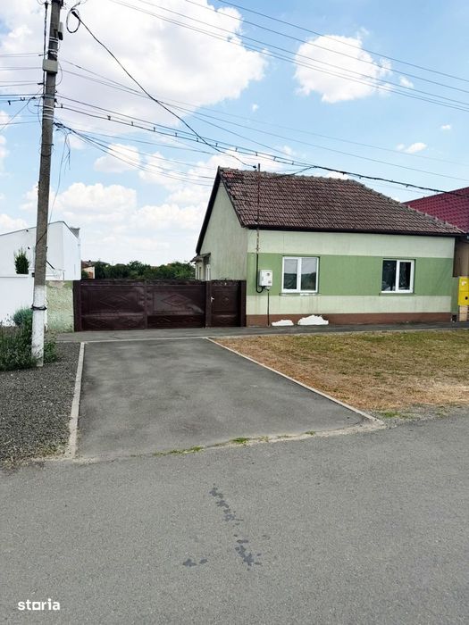 Casă 4 camere cu teren de 470 mp – Aradul Nou
