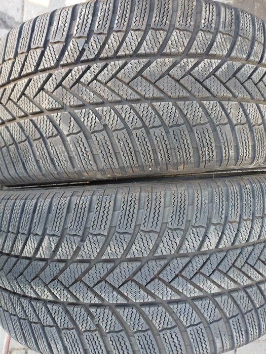 Гуми 245/40/19 Бриджстоун