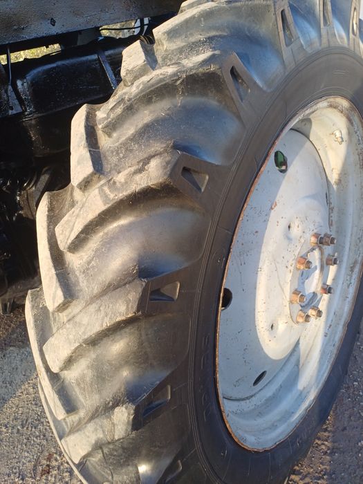 Belarus MTZ-80X sotiladi