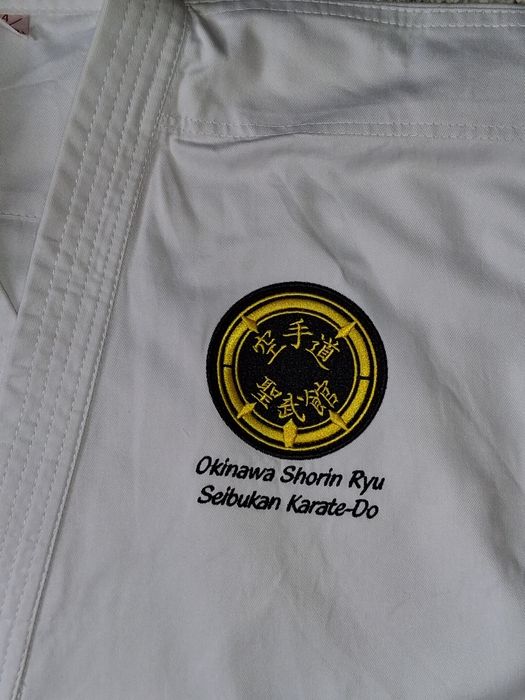 Vand costum Karate