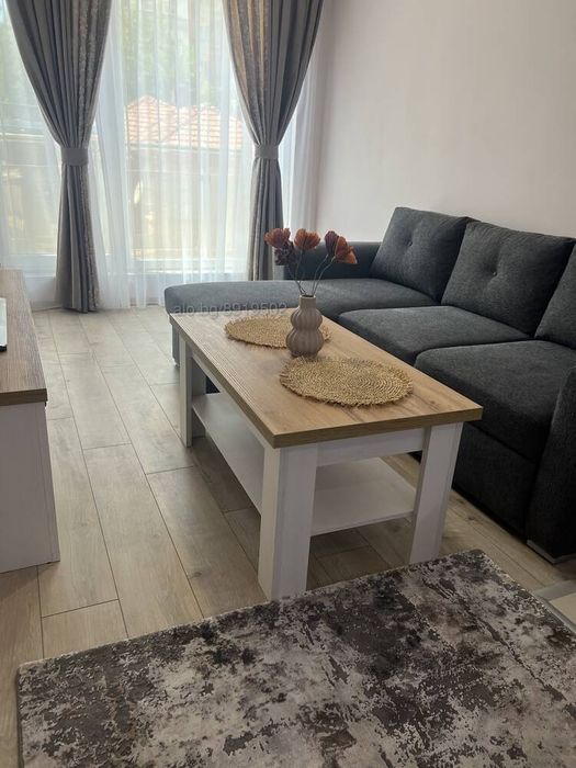 Апартамент за нощувки Топ Център