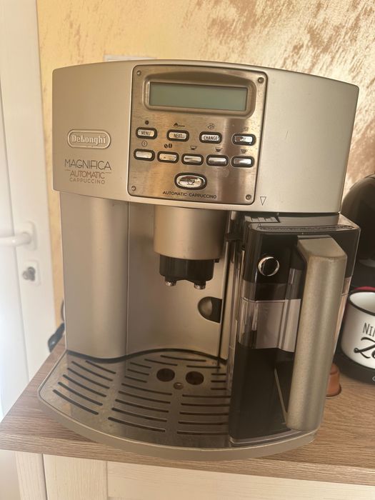 Кафемашина Delonghi Magnifica Automatic Cappuccino