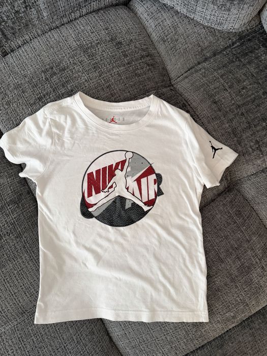 Jordan copii tricouri 2 buc 6-7 ani (116-122cm) Pret :69 lei amandoua