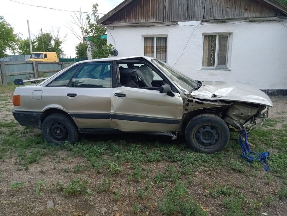 Продам ауди 80 б3