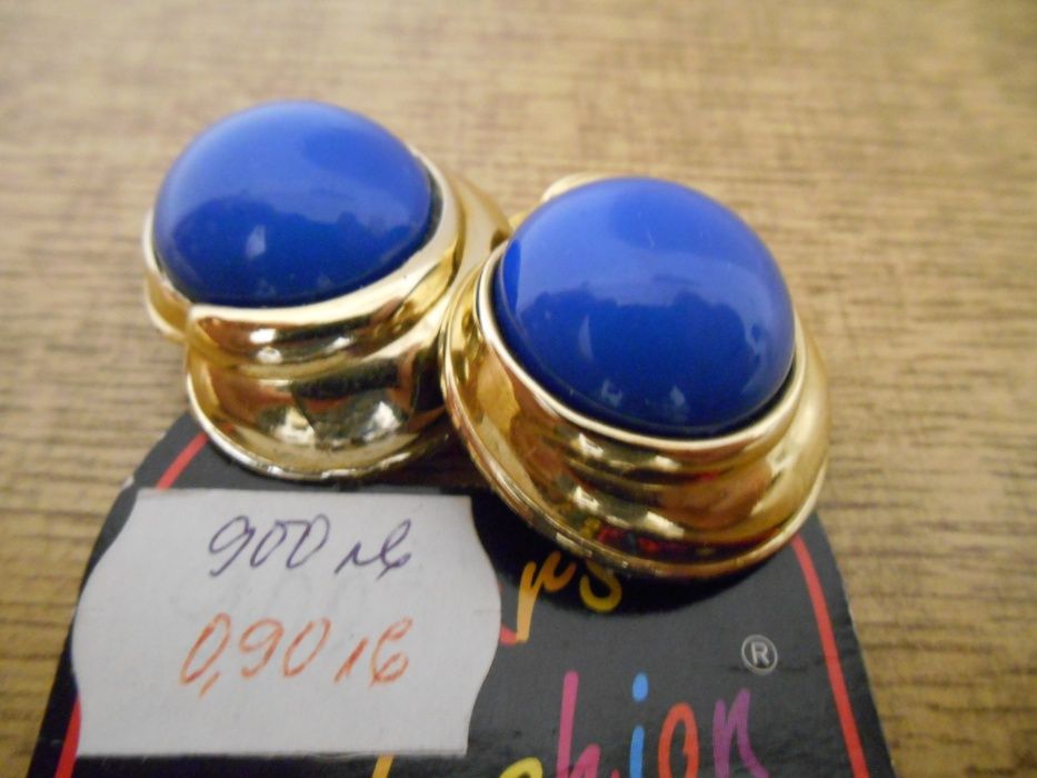 Продавам дамска бижутерия - комплект колие и обеци или само обеци