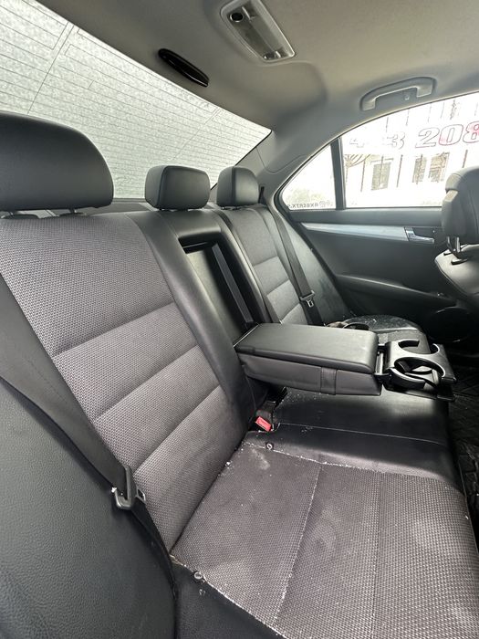 Mercedes C-class W204