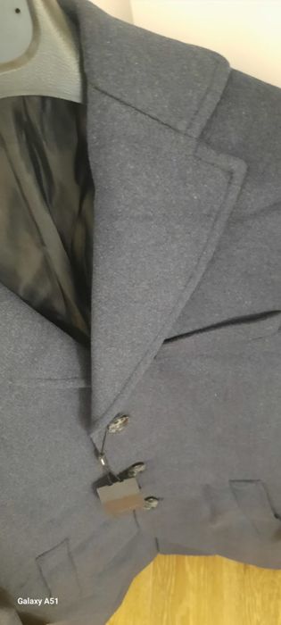 Продаю мужское пальто