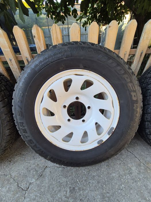 Jante cu cauciucuri iarna Suzuki vitara jlx 205/70 R15