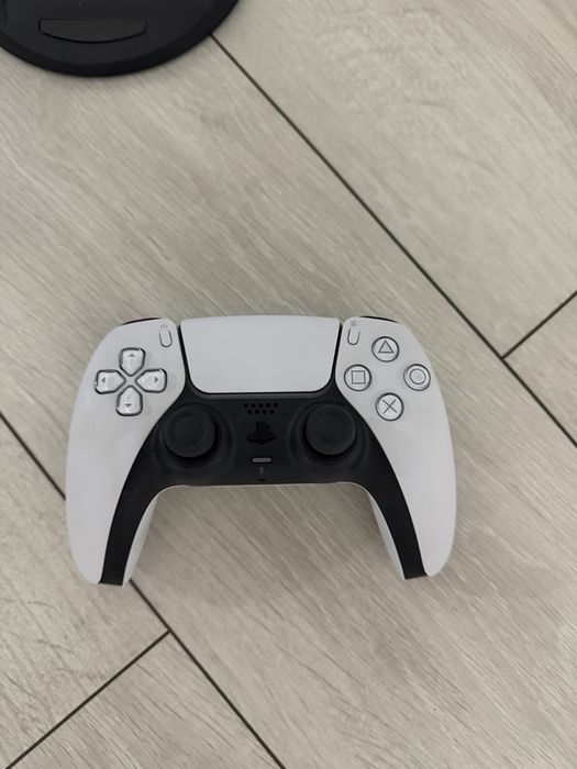 Vand Playstation 5 1 TB disk edition
