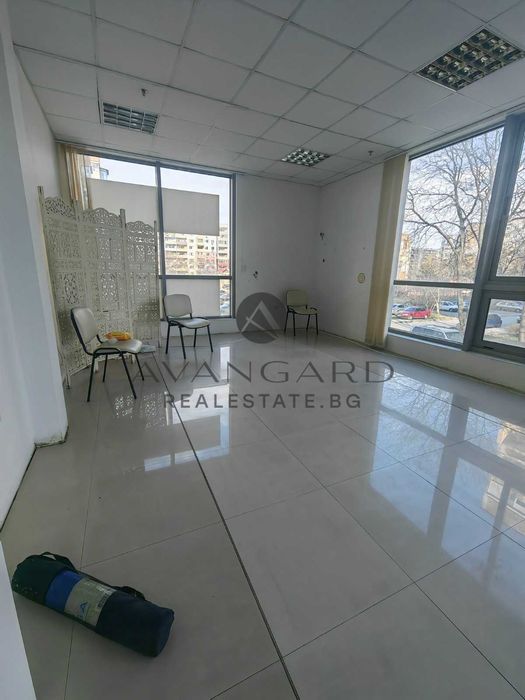 Продава се Магазин в Пловдив, Тракия - 109 кв.м за 1200 €/кв.м - Снимка #1