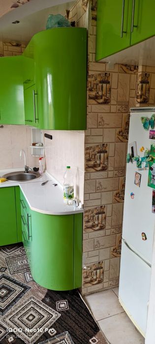 Продам 2 комнатную квартиру