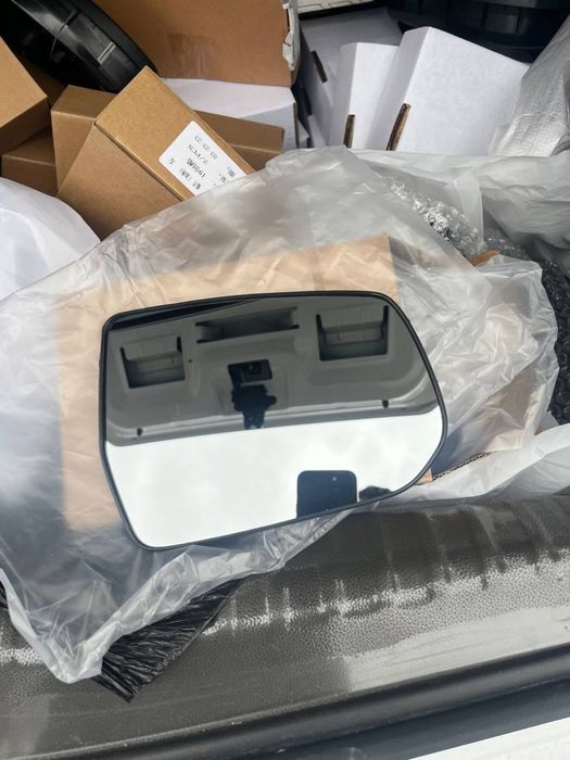 Bakovoy oynalar va bakovoy zapchastlar