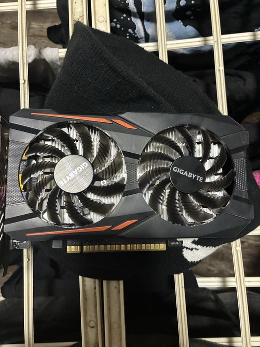 Placa video nVidia GTX 1050 2 GB