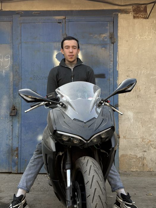 Dugatti panigal sotiladi