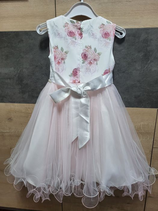 Платье на 7-9 лет