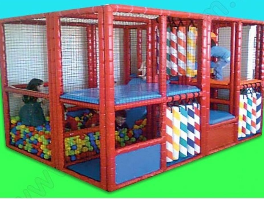 Плеиграунд нови различни размери и настилки за вътре и вън