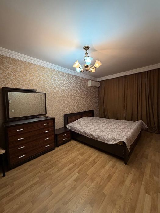 Кв-ра 81 м² на Ц-1 под офис. 1-й этаж в центре