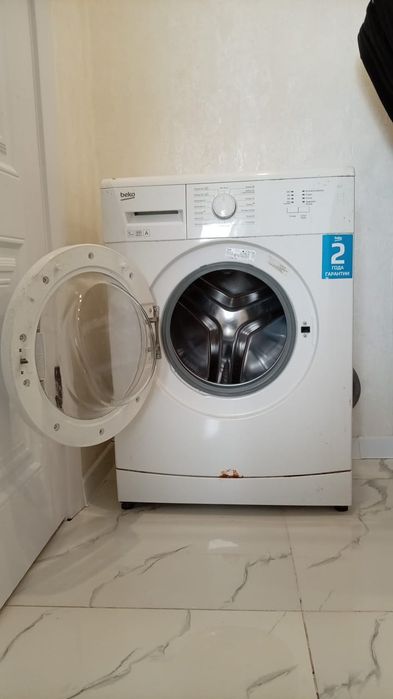 Продаю стиралную машину