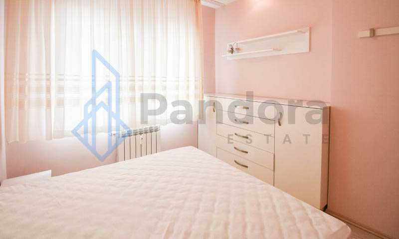 Дава се под наем Двустаен апартамент в София, Център - 50 кв.м за 486 € - Снимка #4