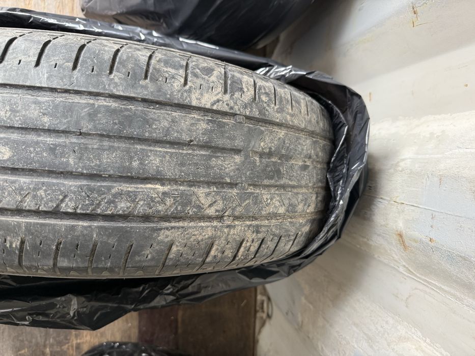 Продам шины 225/60 R18