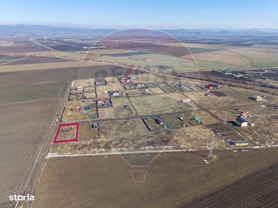 Teren intravilan de vanzare Hălchiu