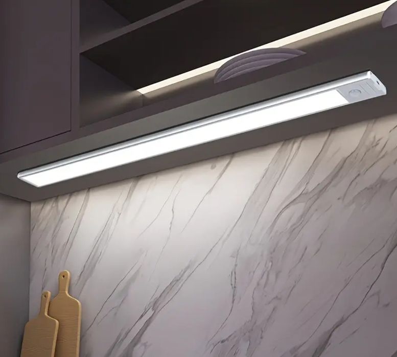 Led осветление за шкаф, кухня гардероб с батерия и сензор за движение