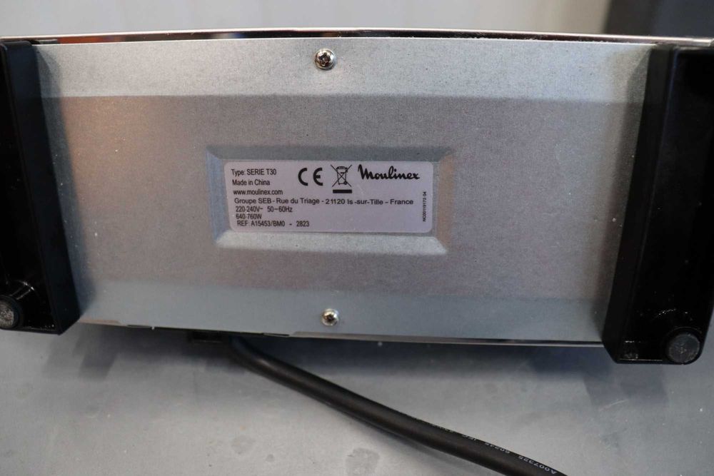 Moulinex - 760W Classic тостер за всички видове хляб, до 4 филийки