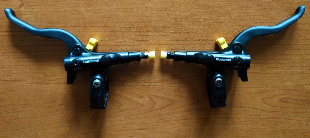 Shimano спирачни лостчета BL M4100, J kit , заредени с минерално масло. Сет ляво и дясно НОВИ