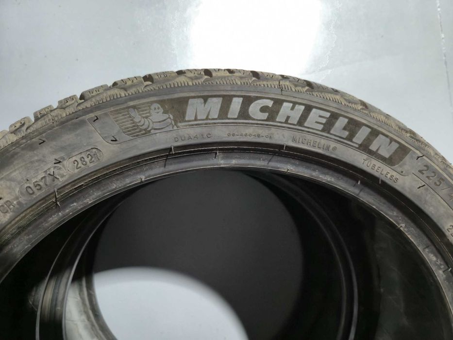 2 Anvelope M+S IARNA - 225/40/18 92Y XL - Michelin Pilot Alpin 5 - CA NOI - DOT 2021 !