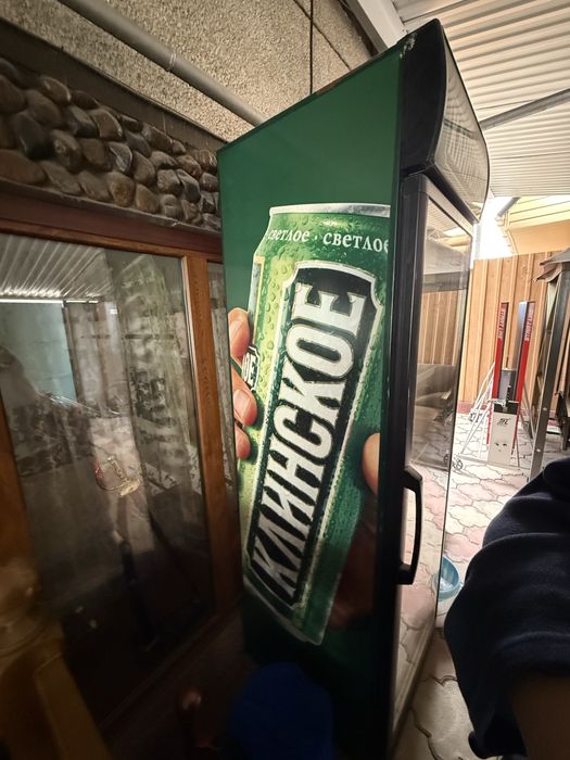 Продам холодильник Рабочий для напитков