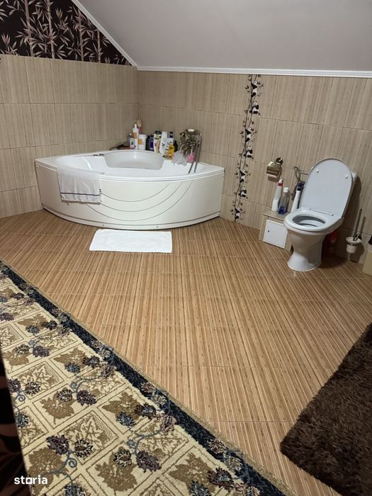 Vând casă sau schimb cu apartament cu 2 camere în Fălticeni