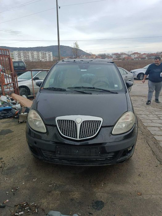 ланчия муза на части, само части по двигателя!