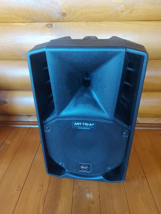 Vând Boxă activă RCF 710 A Mk IV