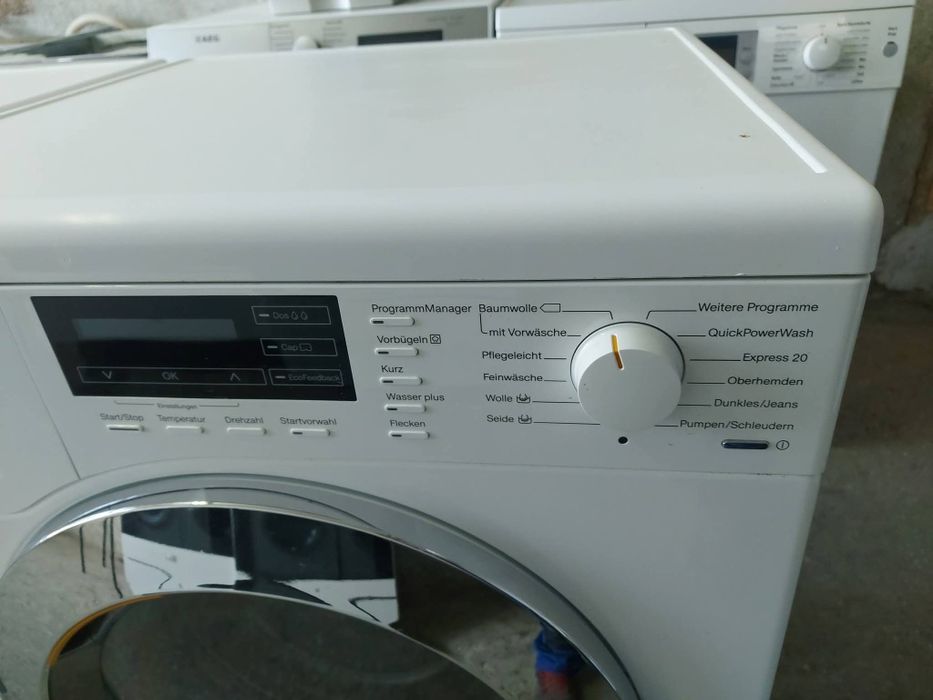 Пералня Miele W1  Power Wash XL 9кг
Цена:490евро
Капацитет на пране 9