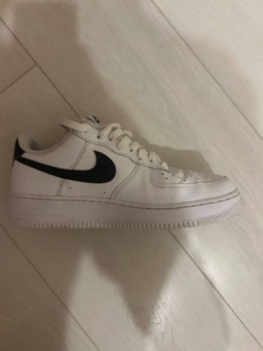 Vând adidasi nike air force 1