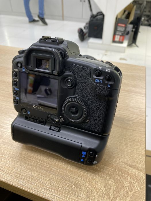 Canon EOS 30D (p25)