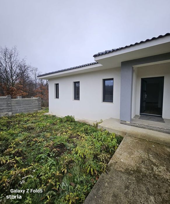 Casa NOUA de vânzare Dealurile Oradiei, zona Izvorului